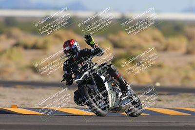 media/Nov-06-2023-Moto Forza (Mon) [[ce023d0744]]/3-Intermediate Group/Session 5 (Turn 4)/
